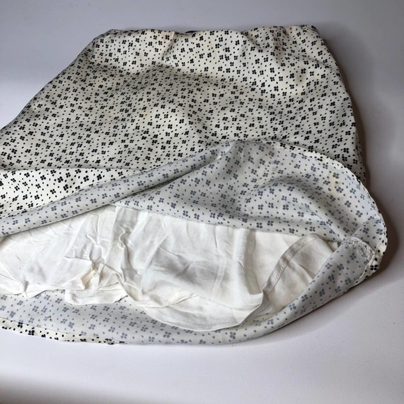 Urban Outfitters Y2K White Mini Skirt with Black Floral Print Mini Skirt, XS - Picture 4 of 11